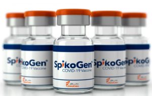 آغاز تزریق اسپایکوژن در سراسر کشور/ ۶ میلیون دوز واکسن را یک ماه زودتر از موعد تحویل دادیم