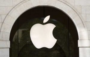 اپل قطعات یدکی را برای تعمیر آیفون و مک به مصرف کنندگان می فروشد