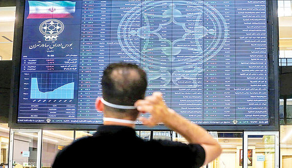 بانک ها نرخ سود سپرده را بالا بردند/ بازار سرمایه در معرض خطر جدی