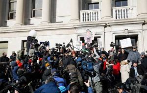 بایدن خواستار بیان مسالمت آمیز دیدگاه ها در مورد حکم ریتنهاوس است