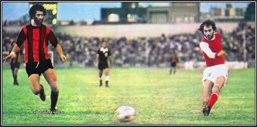 حمله اکبر اوتی به مهاجم نامدار پرسپولیس/عکس