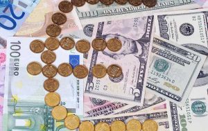 داده های اقتصادی آلمان و ایالات متحده، یورو و دلار را دوباره در کانون توجه قرار دهید داده های اقتصادی آلمان و ایالات متحده، یورو و دلار را دوباره در کانون توجه قرار دهید