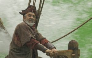 داریوش فرهنگ در نقش کاپیتان کشتی در سریال «سلمان فارسی»/ عکس