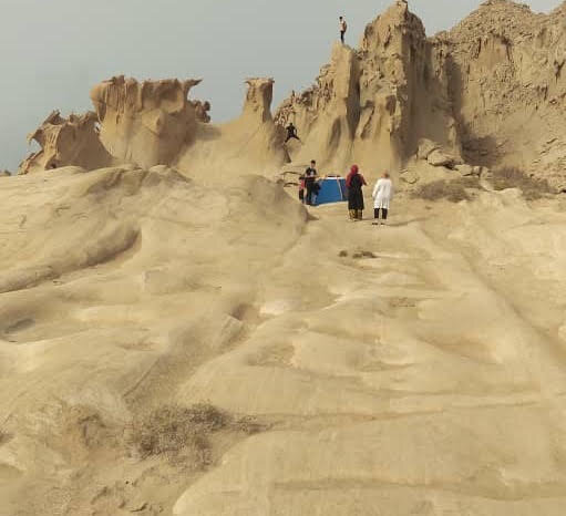 صحنه‌هایی اسفناک از ساحل «مُکسر»