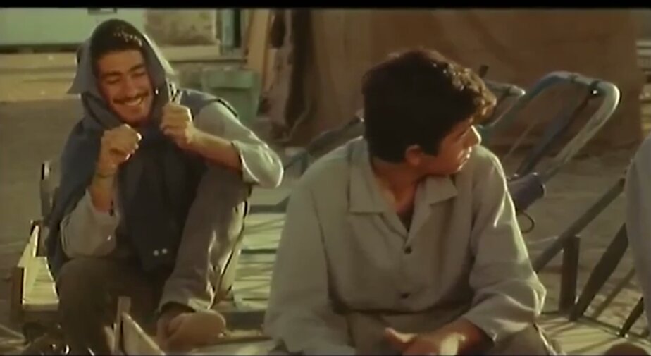 عکس | چهره دیدنی نوید محمدزاده در اولین فیلم سینمایی‌اش