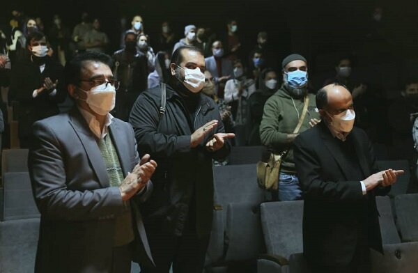 قدردانی سرپرست معاونت امور هنری از «بابا آدم»/ عکس  