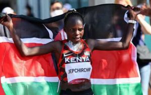 قهرمان دو و میدانی-المپیک جپچیرچیر، کوریر برنده ماراتن شهر نیویورک شد