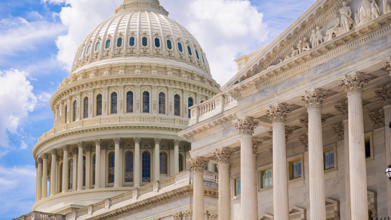 Coinbase برای رگولاتور واحد کریپتو فشار می‌آورد: مدیر عامل شرکت می‌گوید 