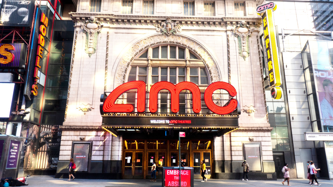 تئاترهای AMC در مسیر پذیرش 4 ارز دیجیتال در ماه آینده هستند: مدیرعامل انتظار دارد Dogecoin و Shiba Inu را دنبال کنند