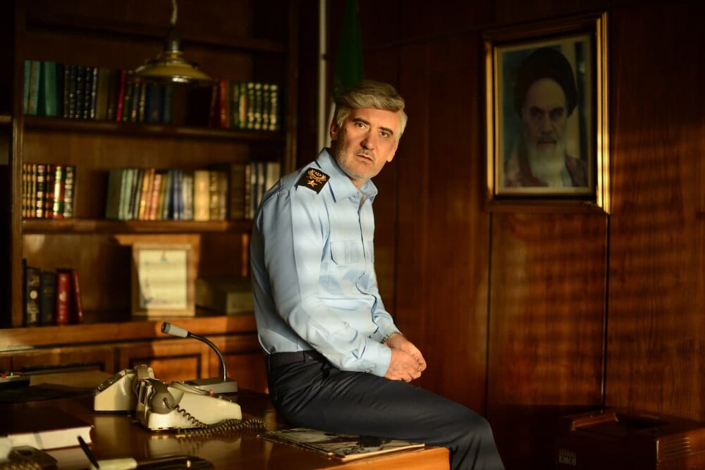 منصور؛ قهرمان ملی و ابرقهرمان انقلابی