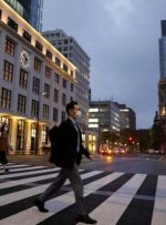 ژاپن از بسته محرک بی سابقه رونمایی می کند که روند کاهشی جهانی را کاهش می دهد