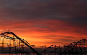 سقوط بیت کوین پس از رسیدن به 50 هزار دلار؛  رالی آلت کوین ها