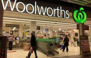 Woolworths استرالیایی با درگیری با Wesfarmers در داروخانه 613 میلیون دلار درآمد دارد