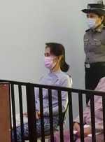 آنگ سان سوچی فعلا به ۴ سال حبس محکوم شد