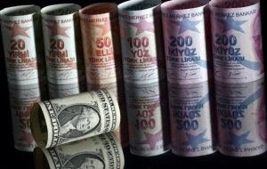 ادامه روند کاهش ارزش لیر ترکیه در برابر دلار