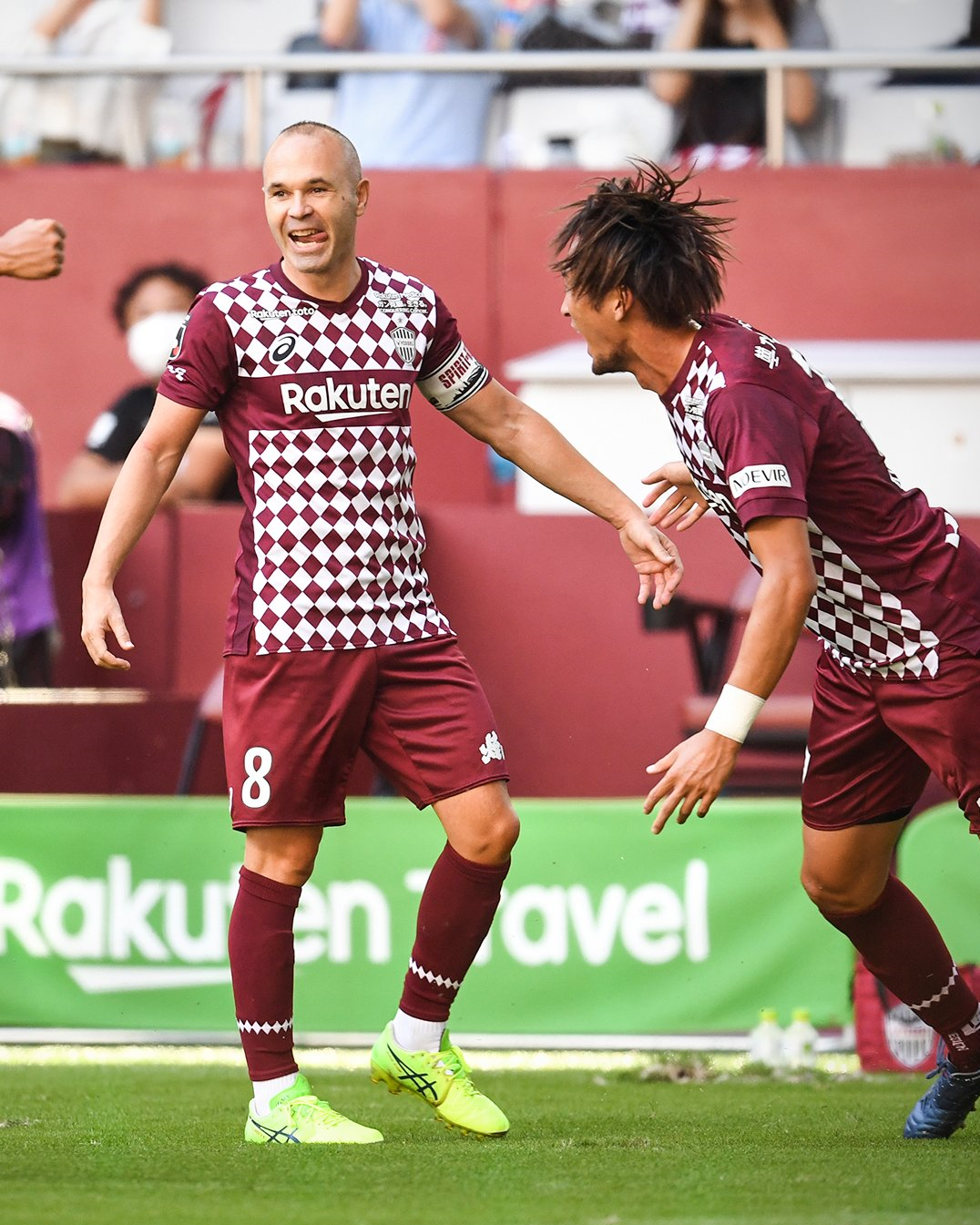 اینیستا در 37 سالگی هم می‌درخشد/عکس