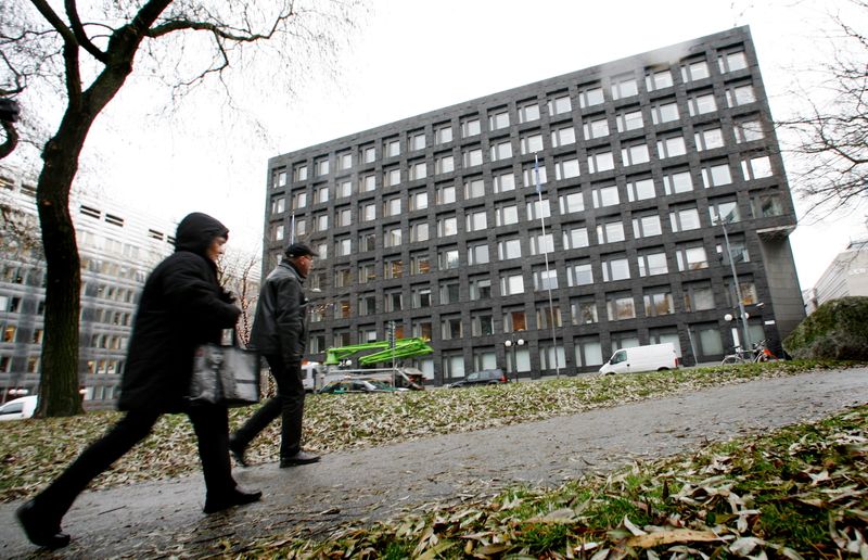 بدبین به اروپا؟  سعی کنید تاج سوئد را کوتاه کنید