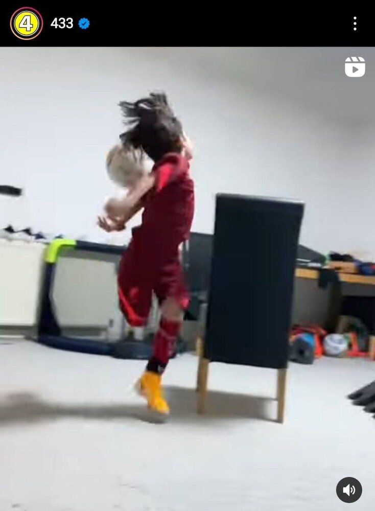 حرکت جذاب آرات در پیج ۴۳۳/عکس 