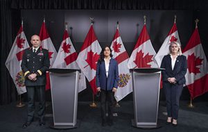 دولت کانادا، نیروهای مسلح کانادا و وزارت دفاع ملی از اعضای تیم دفاعی به دلیل سوءرفتار جنسی و تبعیض عذرخواهی کردند.