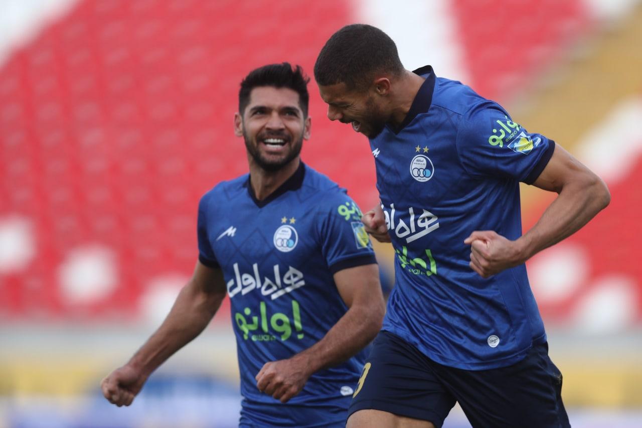 رکورد ژستد با لباس استقلال/عکس