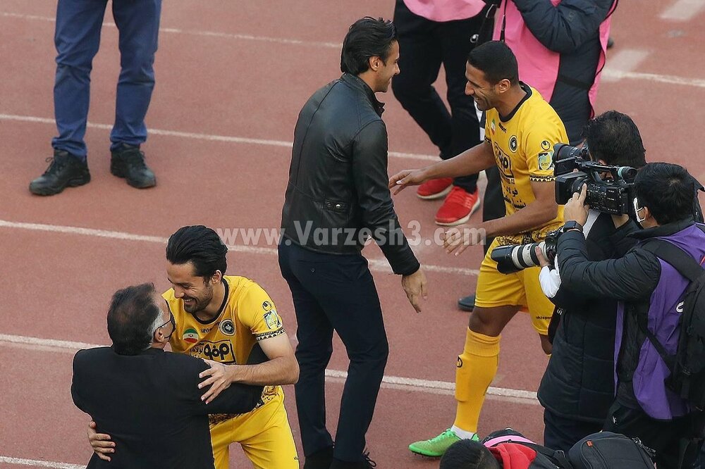 ریگی و خط بطلان روی شایعات اول فصل+عکس 