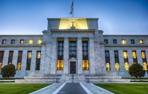 سهام، طلا و بیت کوین در آستانه نشست فدرال رزرو سقوط کردند سهام، طلا و بیت کوین در آستانه نشست فدرال رزرو سقوط کردند