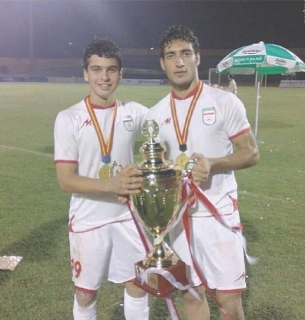 شجاع و رفیقش؛ وقتی دلار 30 هزار تومان نبود!/عکس