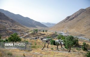 شورای شهر منابع لازم برای اجرای پروژه‌های گردشگری دره گردو اراک را تصویب کند