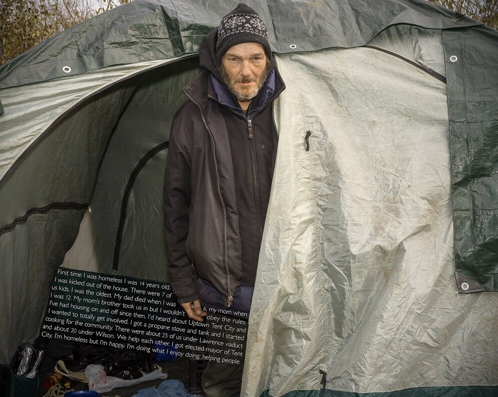عکس | نگاه متفاوت یک هنرمند به بی‌خانمان‌های آمریکا