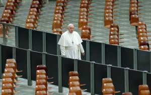 پاپ فرانسیس گفت خشونت خانگی علیه زنان «تقریبا شیطانی» است