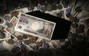 پیش از گزارش NFP ایالات متحده، نرخ USD/JPY تلاش می کند تا از پایین ترین سطح نوامبر دفاع کند