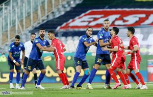 بشنوید | پرسپولیس و استقلال باید زودتر حذف می‌شدند!