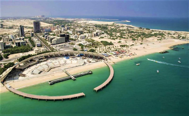 اسکله تفریحی جزیره کیش در جوار خلیج فارس از نمای بالا
