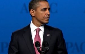 عامل بیگانه ترسناک در جلسه اوباما!/عکس