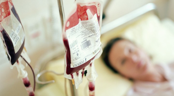 خطر انتقال خون و زمان مراجعه به پزشک