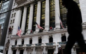 سنای نیویورک رگولاتور ارشد مالی جدید را تایید کرد سنای نیویورک رگولاتور ارشد مالی جدید را تایید کرد