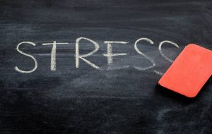 عوامل استرس‌زا در خانه؛ ۱۲ توصیه برای کاهش استرس