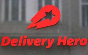 Delivery Hero اکثریت سهام برنامه تحویل غذای اسپانیایی Glovo را به دست می آورد