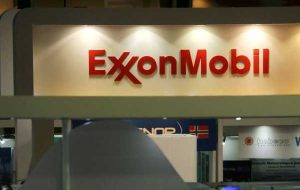 Exclusive-Exxon Mobil فروش خواص گاز شیل ایالات متحده را راه اندازی کرد