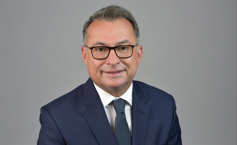 ضربه سر یواخیم ناگل