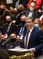 استارمر بریتانیا با تعیین دستور کار حزب کارگر، نخست وزیر جانسون را هدف قرار می دهد