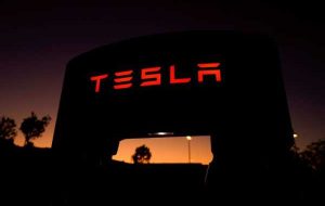 اعداد تحویل سپر تسلا سهام را روشن می کند