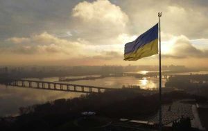 انگلیس کرملین را به تلاش برای نصب رهبر طرفدار روسیه در اوکراین متهم کرد