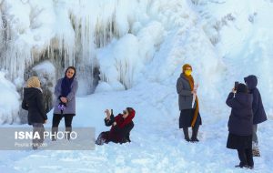 ایسنا – آبشار یخی «گنجنامه»