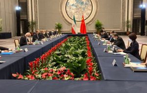 تاکید وزیران خارجه ایران و چین بر اجرای سند ۲۵ ساله؛ پیام رئیسی ابلاغ شد