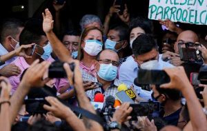 تحلیل- اپوزیسیون ونزوئلا از پیروزی در سنگر حزب حاکم امید به دست می آورد