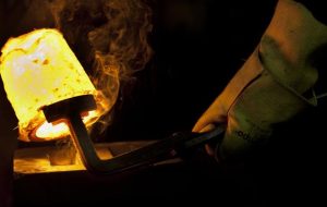 رالی طلا با افزایش ارزش دلار توسط Fed Minutes شکست خورد. آیا XAU/USD پشتیبانی خواهد کرد؟ رالی طلا با افزایش ارزش دلار توسط Fed Minutes شکست خورد. آیا XAU/USD پشتیبانی خواهد کرد؟