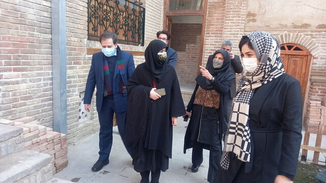 راه‌اندازی خانه‌های ایرانی با بهره‌گیری از صنایع‌دستی