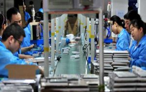 رشد فعالیت کارخانه چین در ژانویه کند می شود، تقاضا با افزایش کووید کاهش می یابد