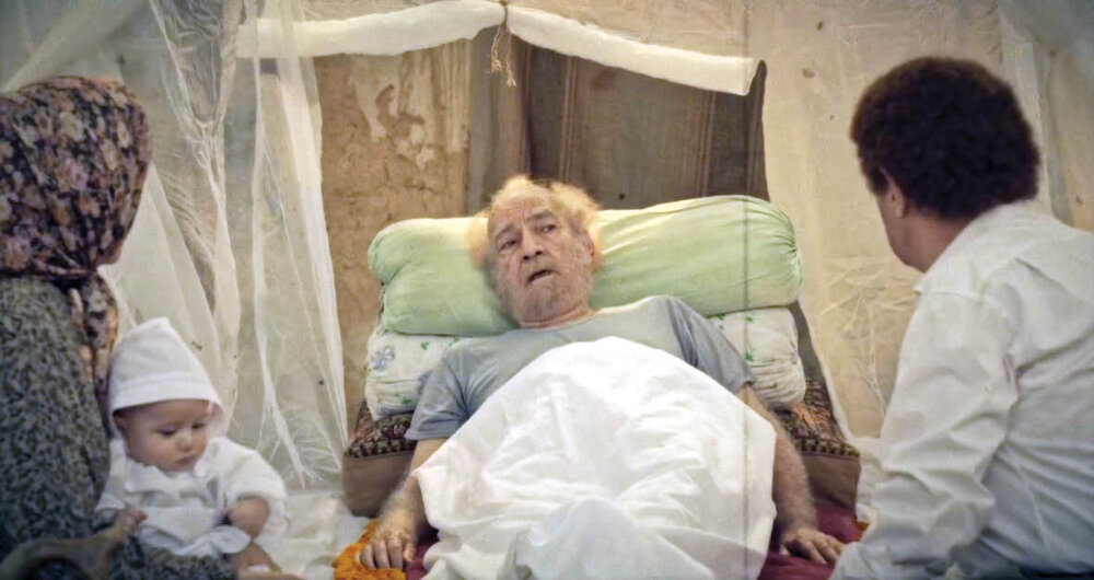 رضا بنفشه‌خواه: بابت بازی در «نیسان آبی» متاسفم!
